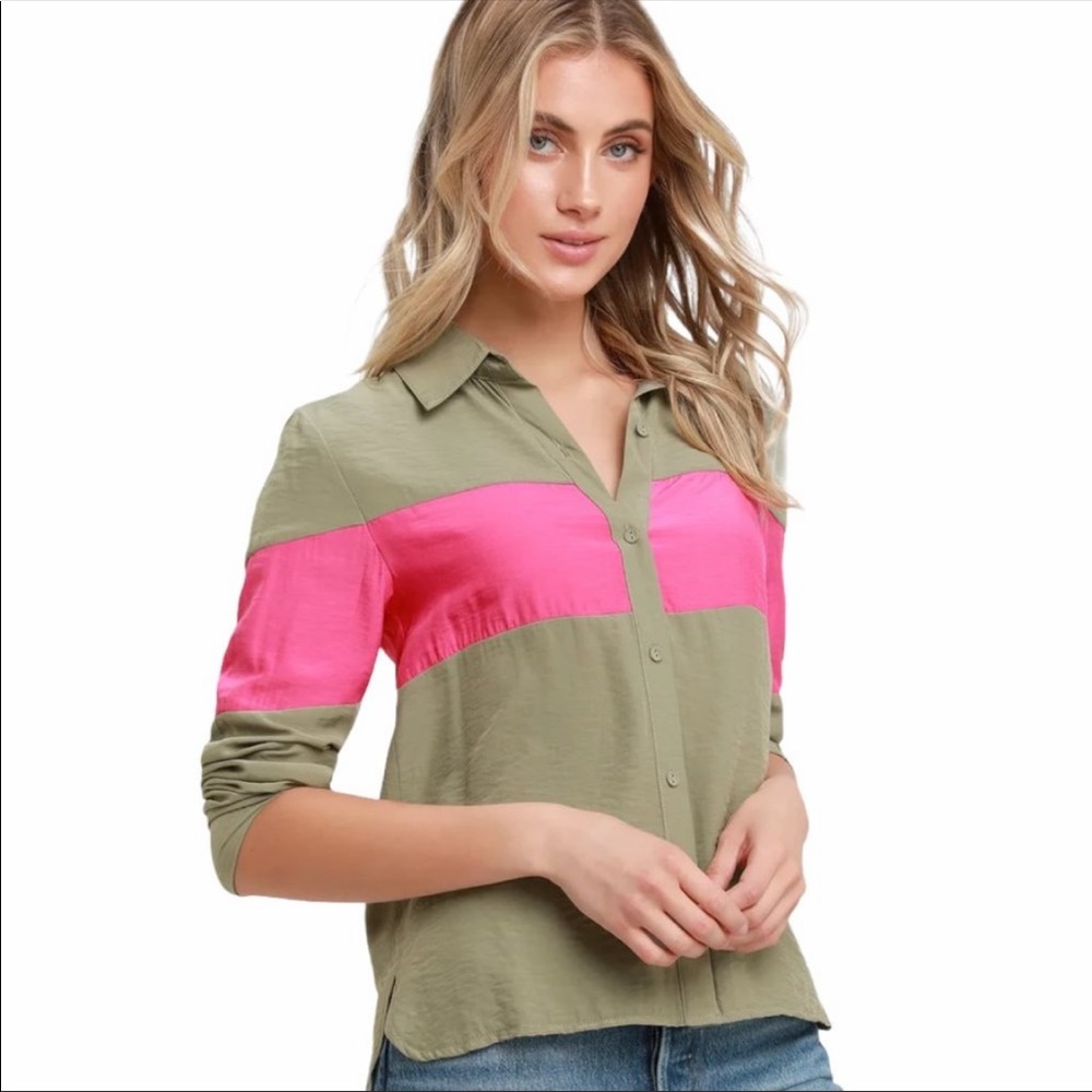 NWT Honey Punch olive green and pink stripe blouse, size medium, style 10253